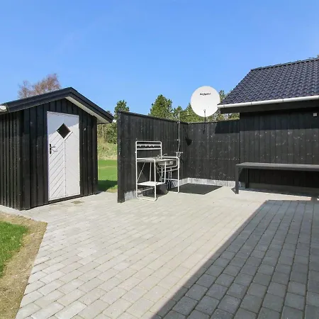 Ethel - 1-5km To The Inlet In Western Jutland By Interhome Blavand