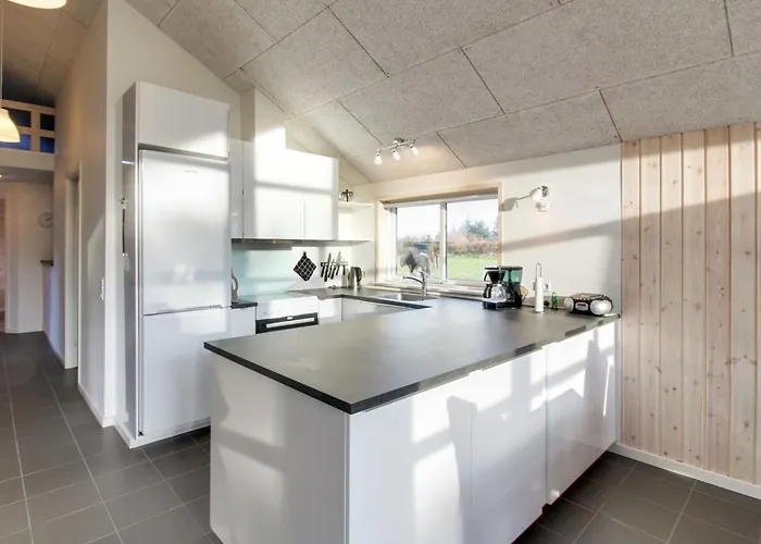 Holiday home Ethel - 1-5km To The Fjord By Interhome Blavand