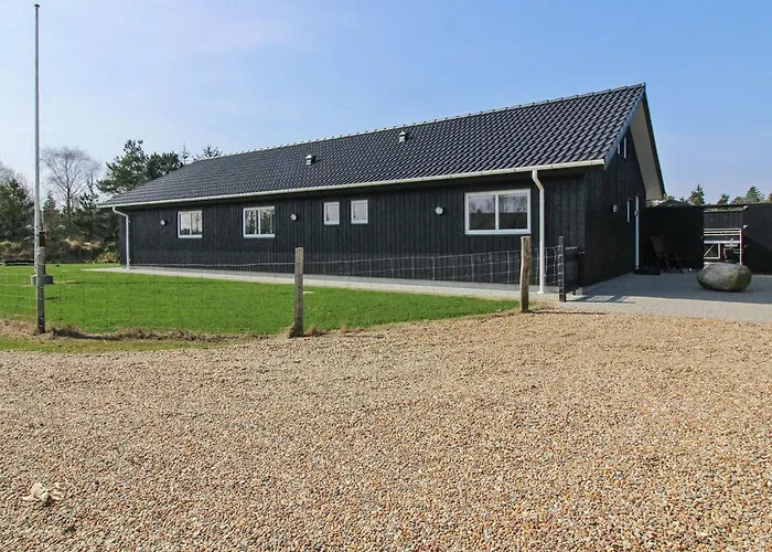 Ethel - 1-5km To The Fjord By Interhome *